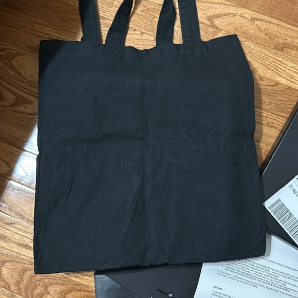 Saint Laurent Tote - Picture 3 of 5
